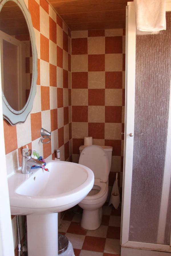 Luna Motel Nakura Kültér fotó